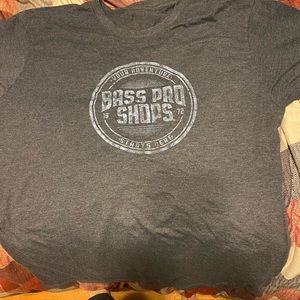 Gray Bass Pro Shop T-Shirt. XXL. Soft material.